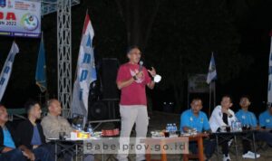 568565CF-5E5F-45DE-9B15-5B60D988F840